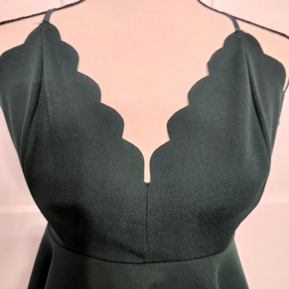 🍉 Green Tank Top Size Medium - Picture 2 of 3